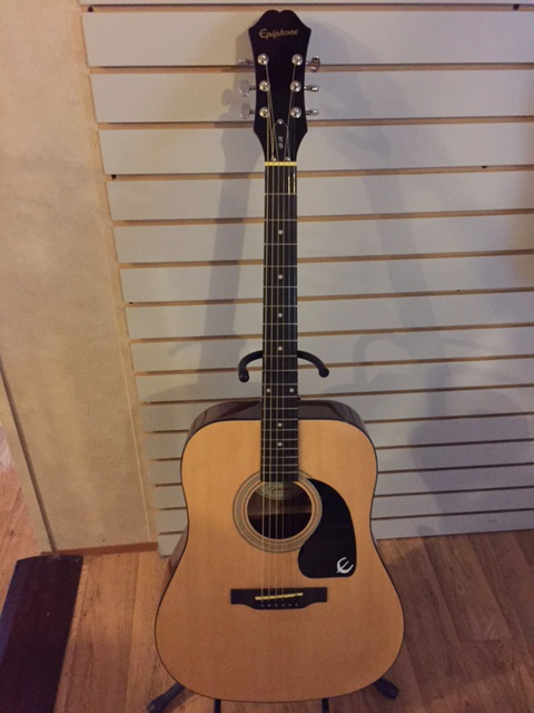 Epiphone - DR100/NA (used)