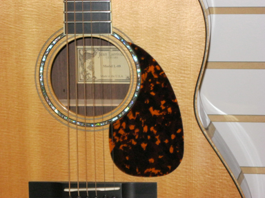 Larrivee L-09 soundhole