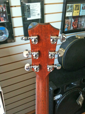 Taylor - 410﻿ headstock