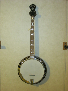 Sullivan banjo